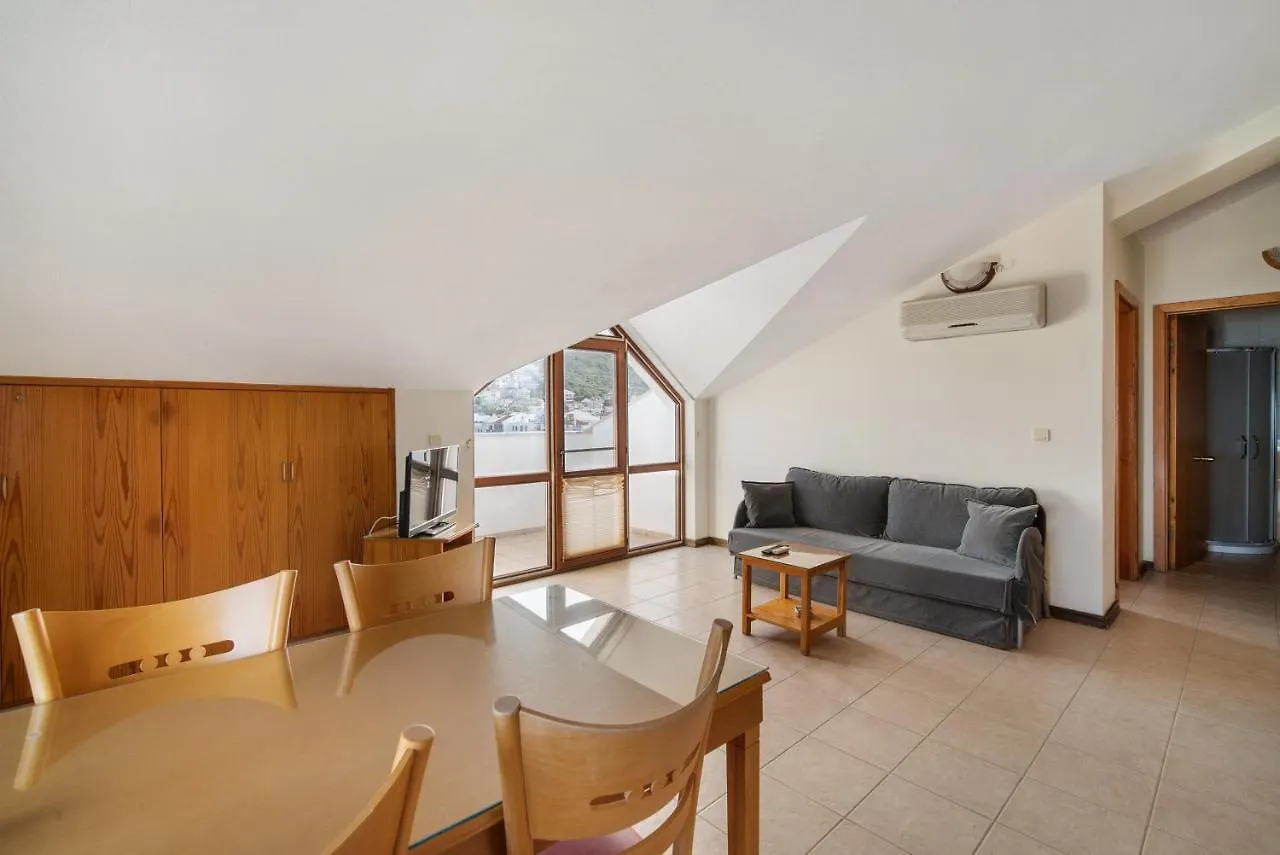 מלון דירות דטקה Fora Apart Hotel
